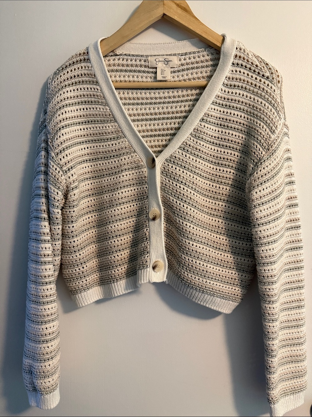 Jessica Simpson Cropped Open-Knit Cardigan in Cream and Beige